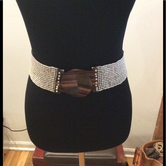Beaded Belt with Polished Wood Hook Buckle - Picture 4 of 4