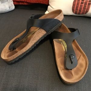 Women's Gizeh in Black