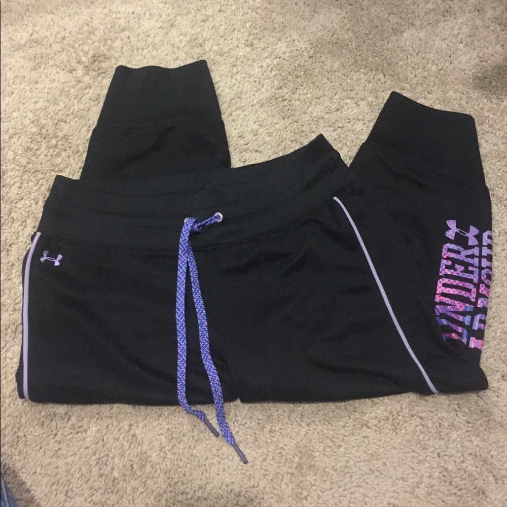 Under Armour cropped sweatpants