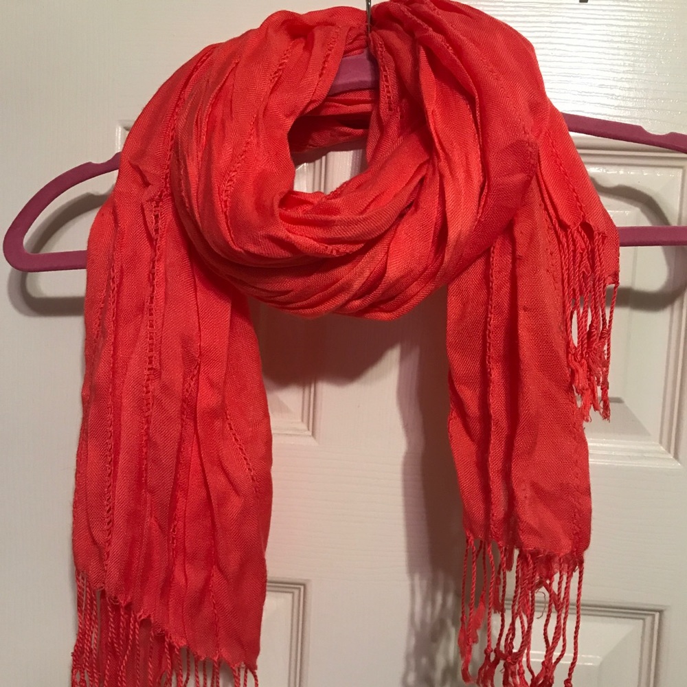 Coral scarf
