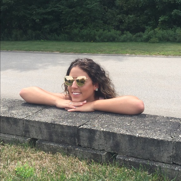 Rose Gold Sunnies - Picture 3 of 7