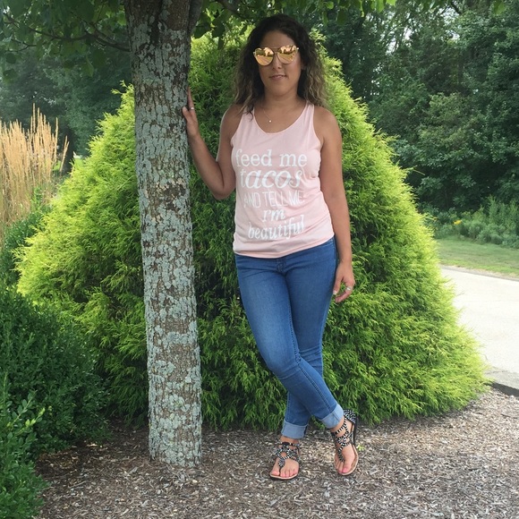 Rose Gold Sunnies - Picture 7 of 7