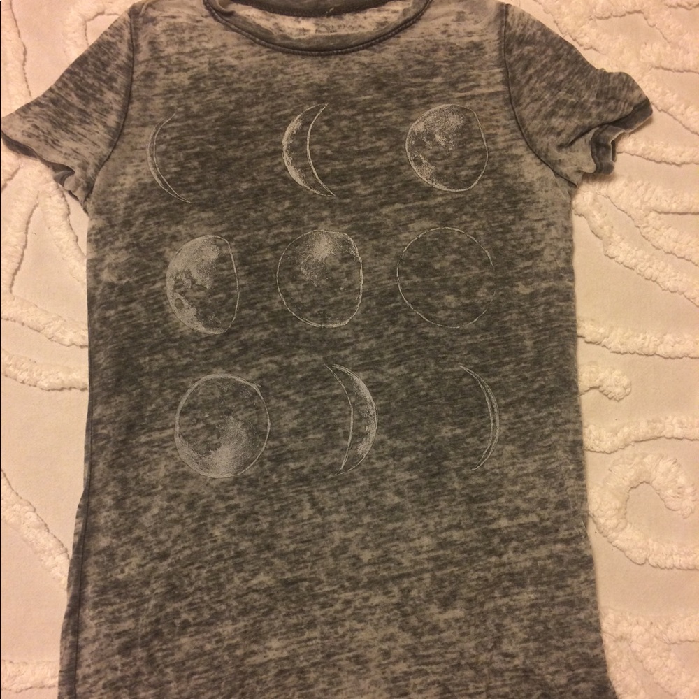Moon Phase distressed T