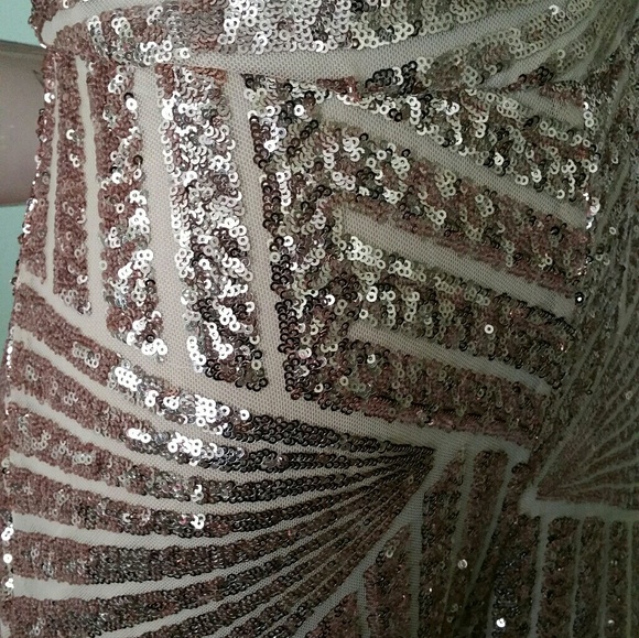 Sequined Jumpsuit - Picture 4 of 5