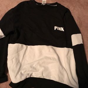 SOLD Black and white  crewneck sweatshirt