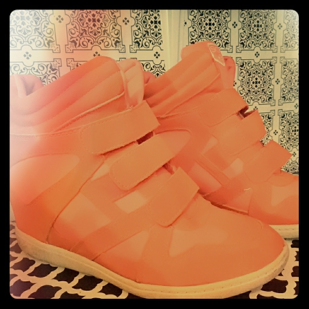 High top sneakers