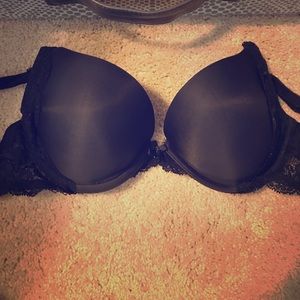 Black Victoria's Secret dream angels bra