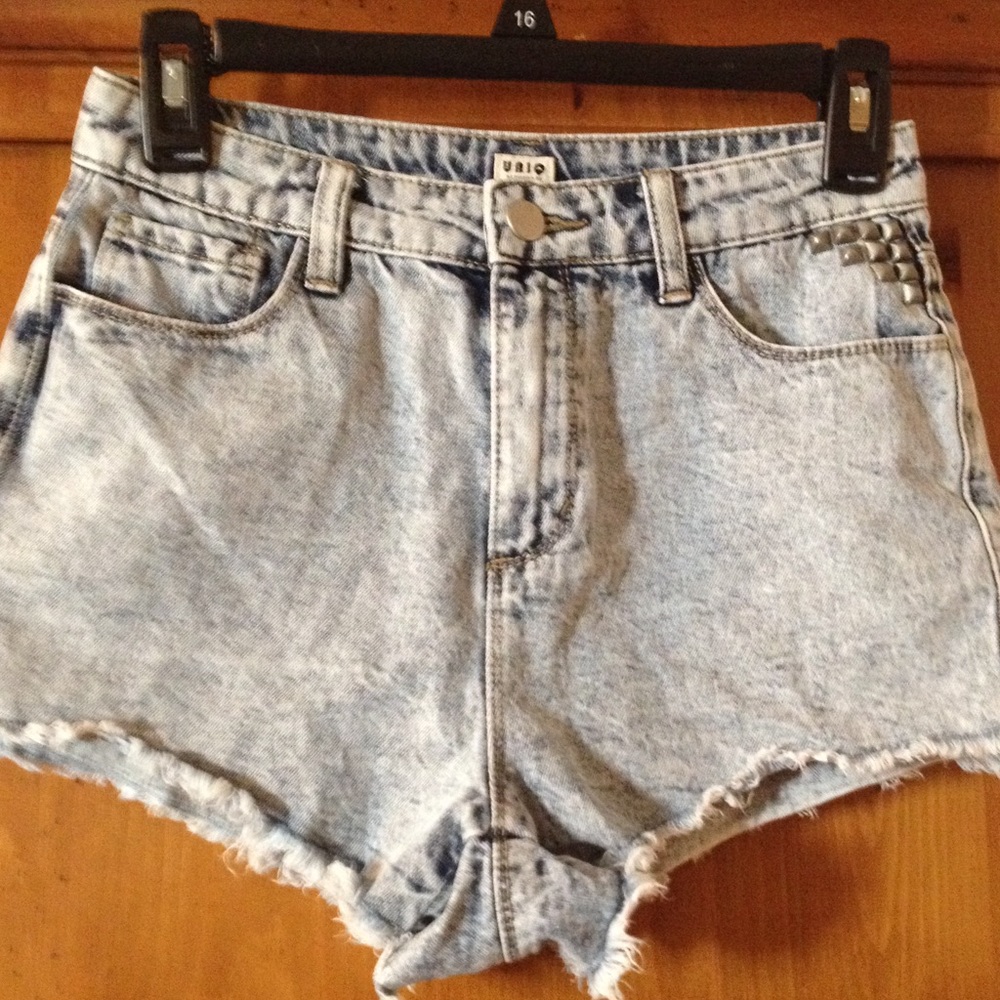 uNIQ denim high waisted shorts size small