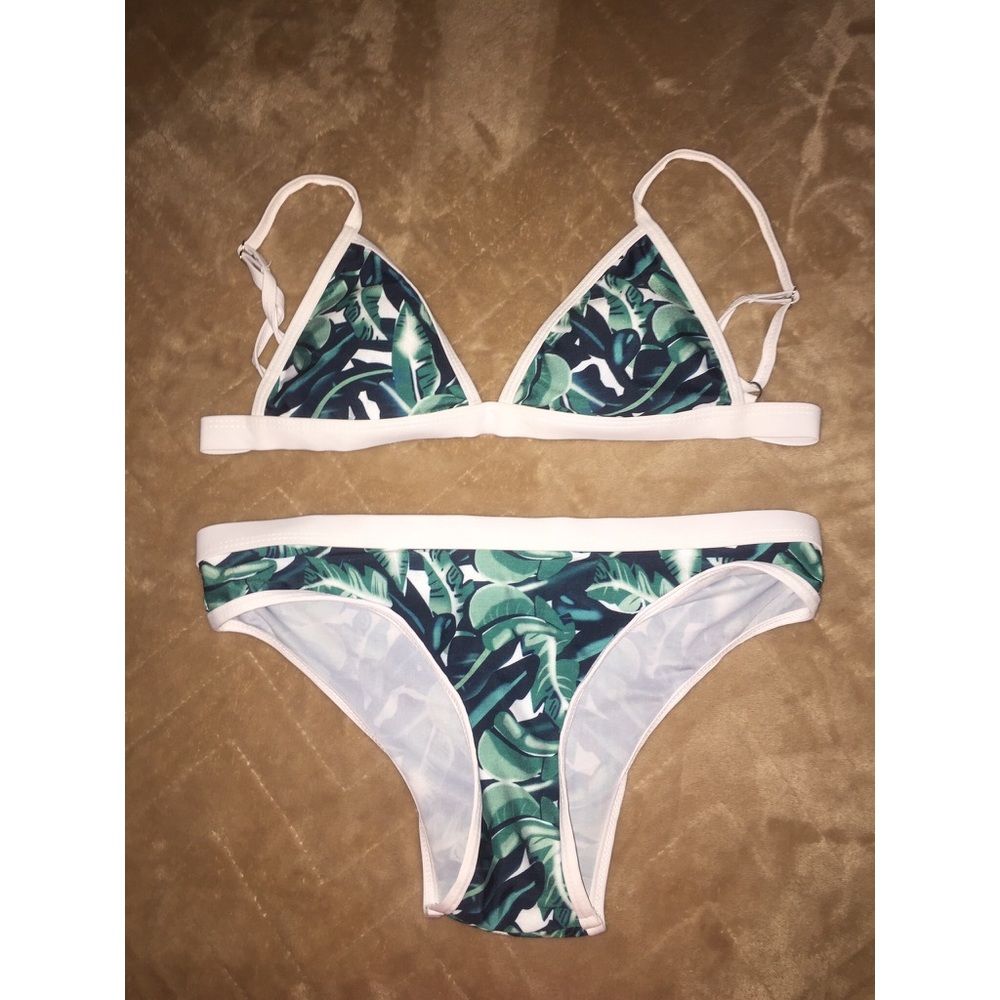 🌴Green Leaves Pattern Bikini Set🌴