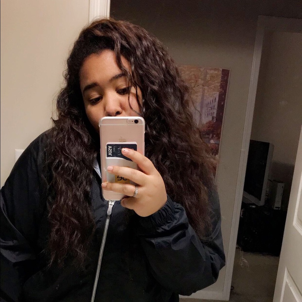 Meet your Posher, Alysiana