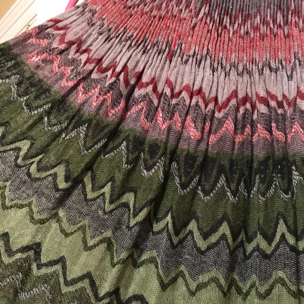 Patterned scarf - Picture 2 of 2
