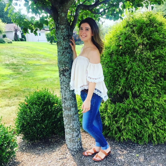 Eve Laced Top - Picture 4 of 4