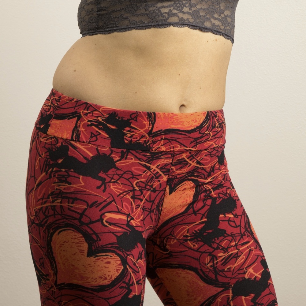 LuLaRoe Hearts Leggings