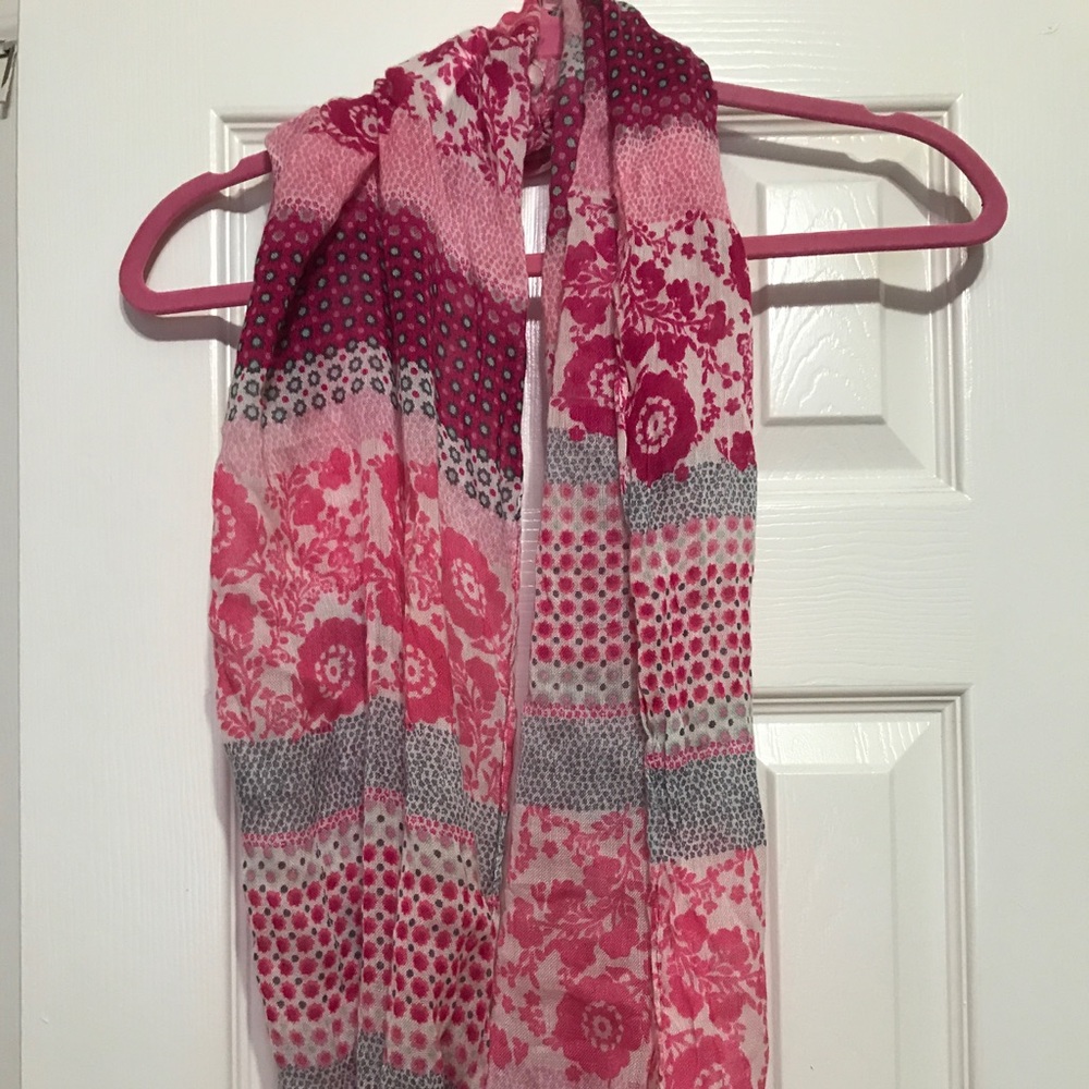 Super cute scarf