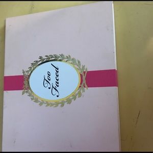 LIMITED EDITION TOO FACED PALETTE