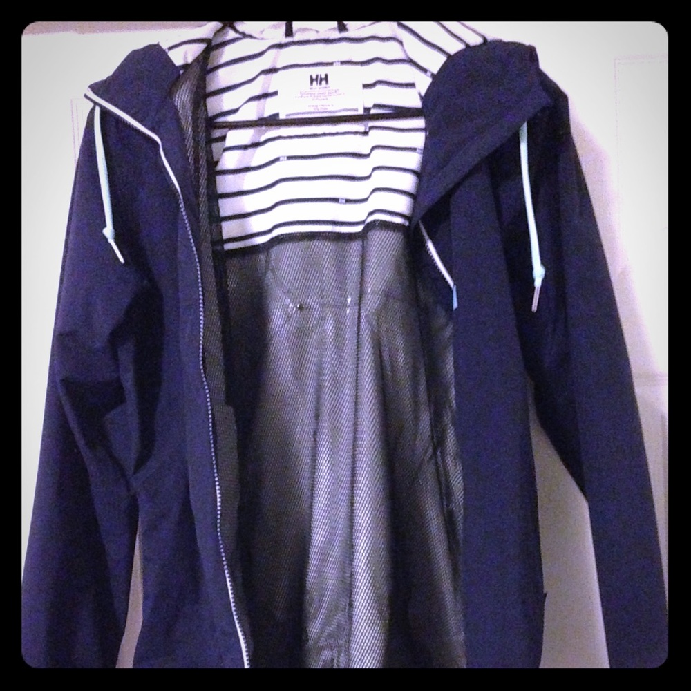 Helly Hansen of Norway 🇳🇴 Navy Raincoat Small