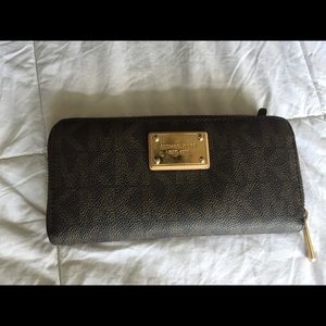 Michael Kors wallet