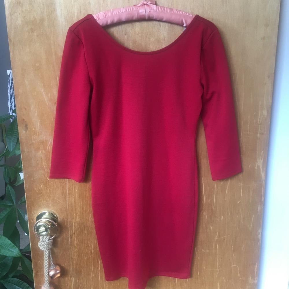 Red bodycon dress