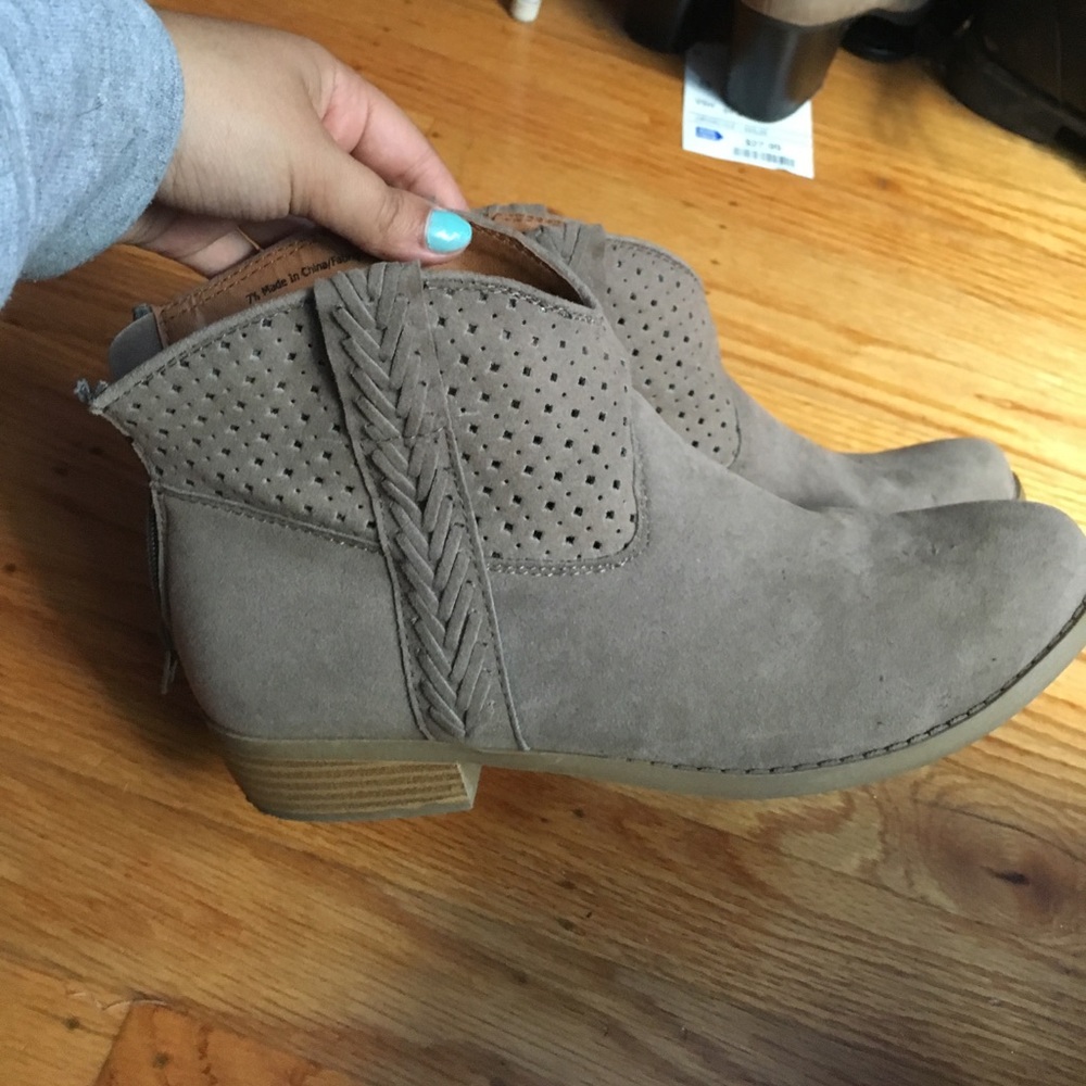 7 1/2 boots