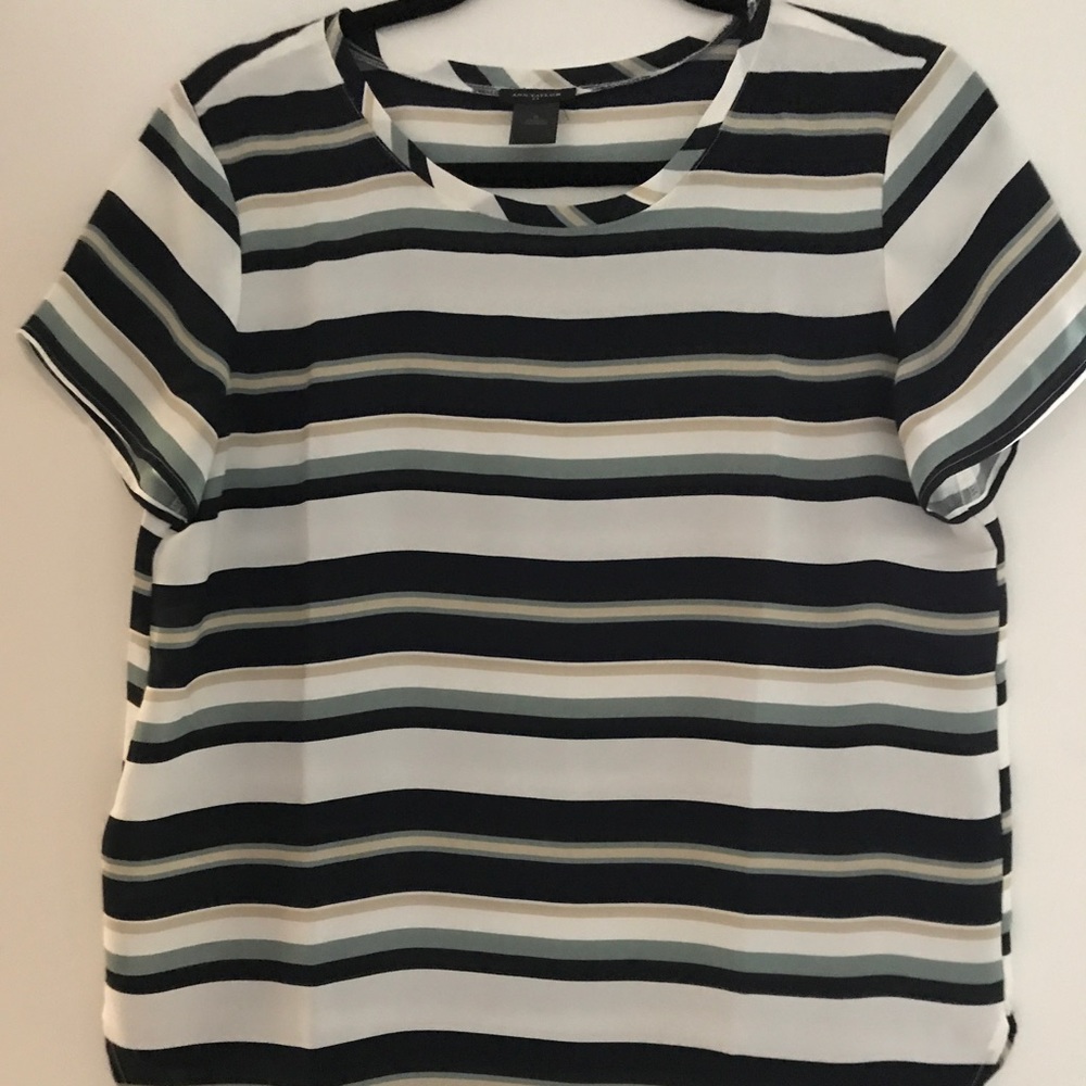Short sleeve unworn top