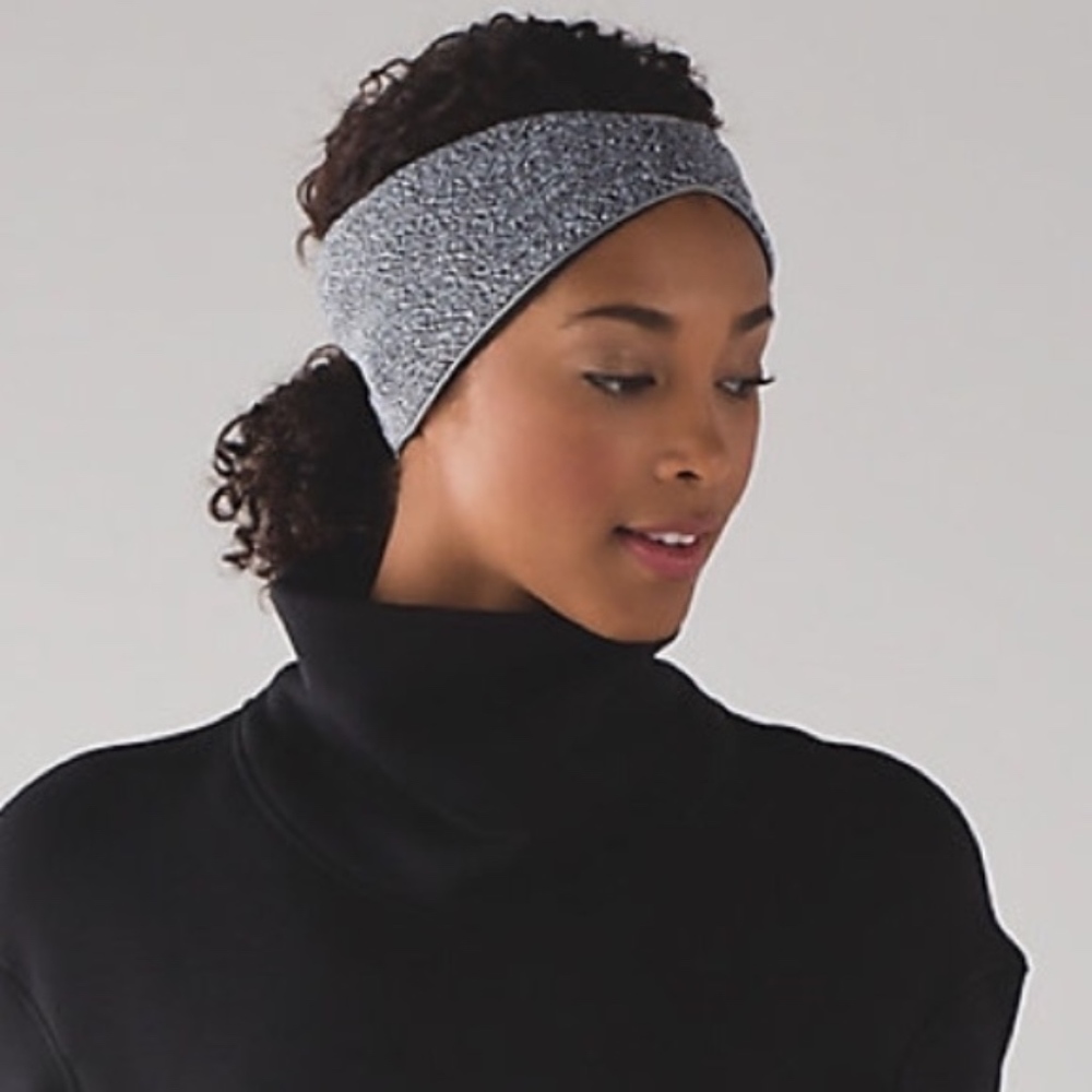 New!!! Run With Me Ear Warmer II - Picture 1 of 4