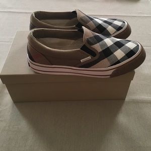 Burberry sneakers