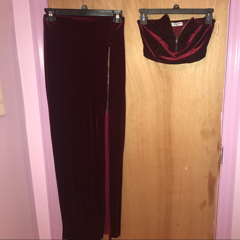 Burgundy 2 piece zipper set