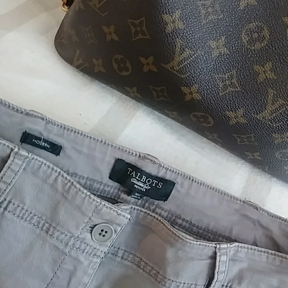 Talbots Petites Gray/Khaki zippered Capri Pants - Picture 2 of 5