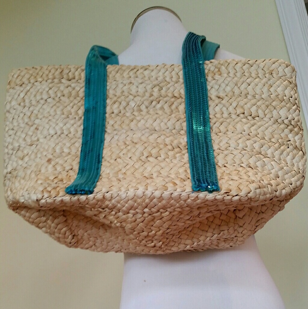 Stunning Rattan bag. - Picture 5 of 6