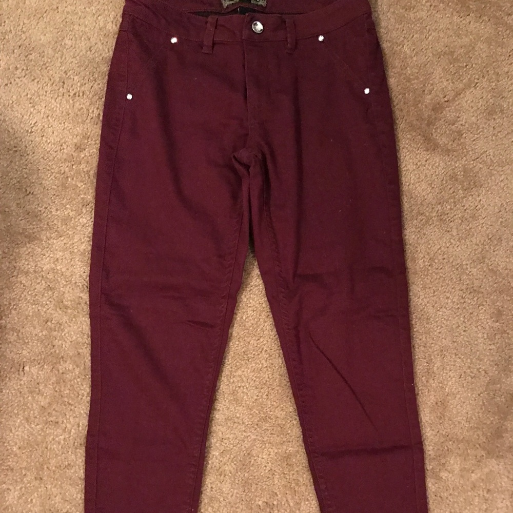Size 6 burgundy ankle leggings