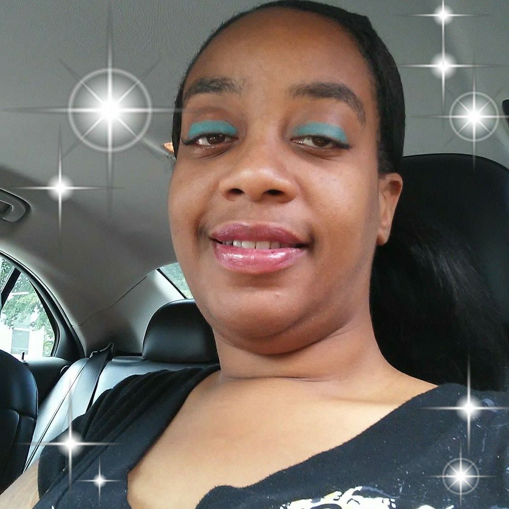 Meet your Posher, Monica