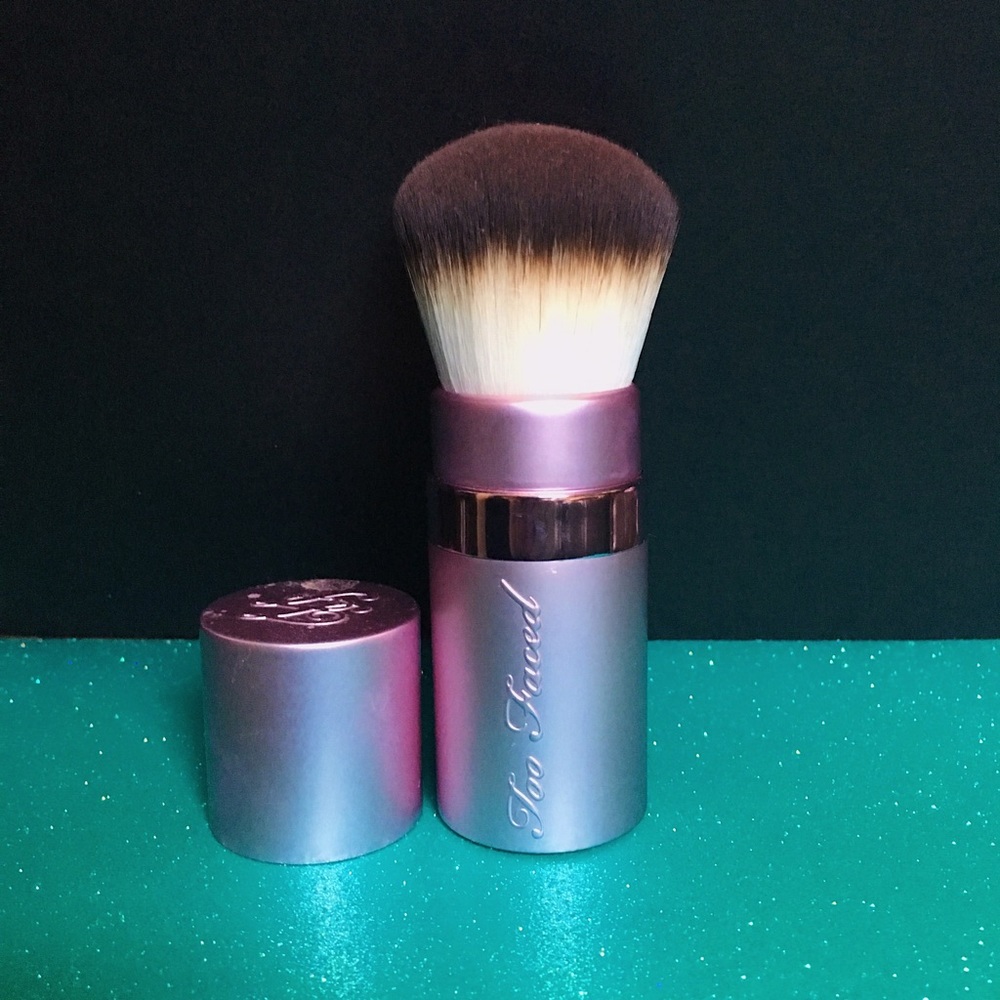 Too Faced Kabuki Brush