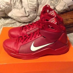 Nike Hyperdunk 08. Men's size 12. Need gone ASAP.