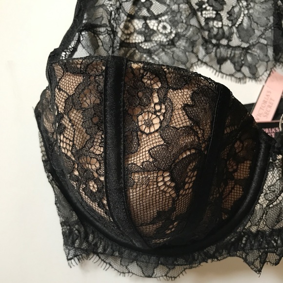 Victoria's Secret Very Sexy Unlined Balconet Bra - Picture 2 of 8