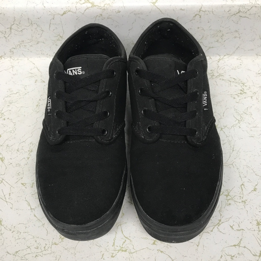 All Black Vans 💕