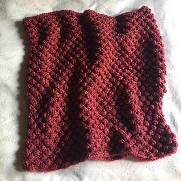 Lole Popcorn Knit Infinity Scarf - Picture 3 of 5