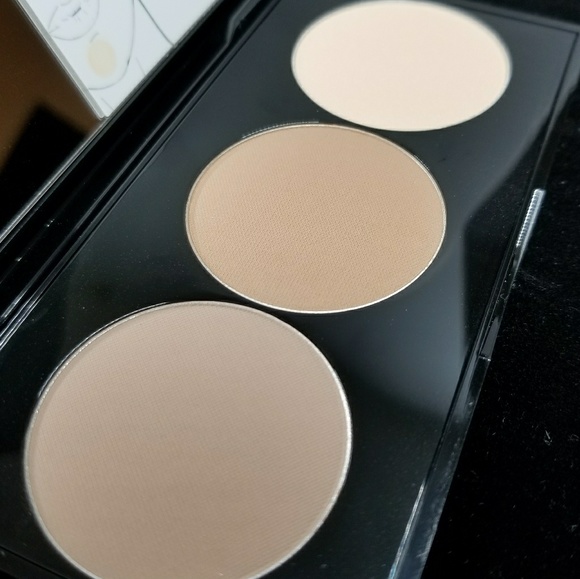 Brand new Smashbox Step by Step Contour Kit - Picture 5 of 6