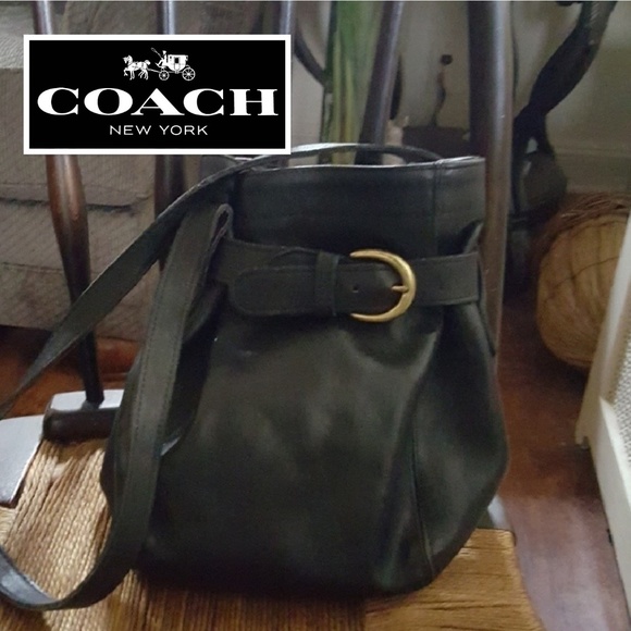 Coach Handbags - Fab vintage Coach bag