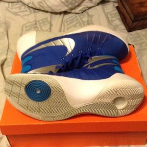 Nike Hyperdunk. Men's size 14. Need gone ASAP.