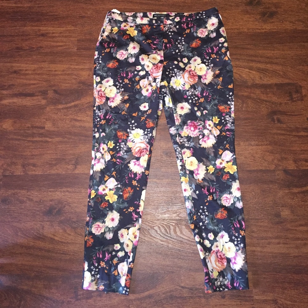 Flower print zipper leg pants