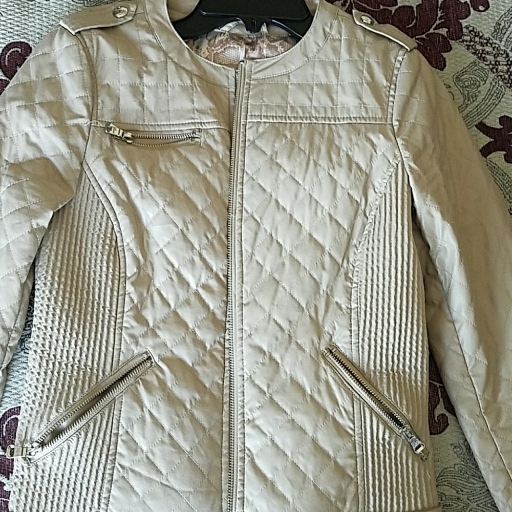 Jacket - Picture 5 of 7