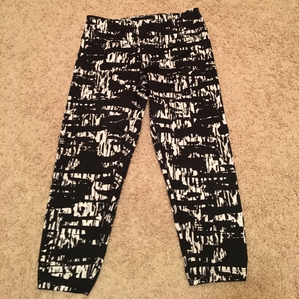 Calvin Klein performance quick dry workout capri