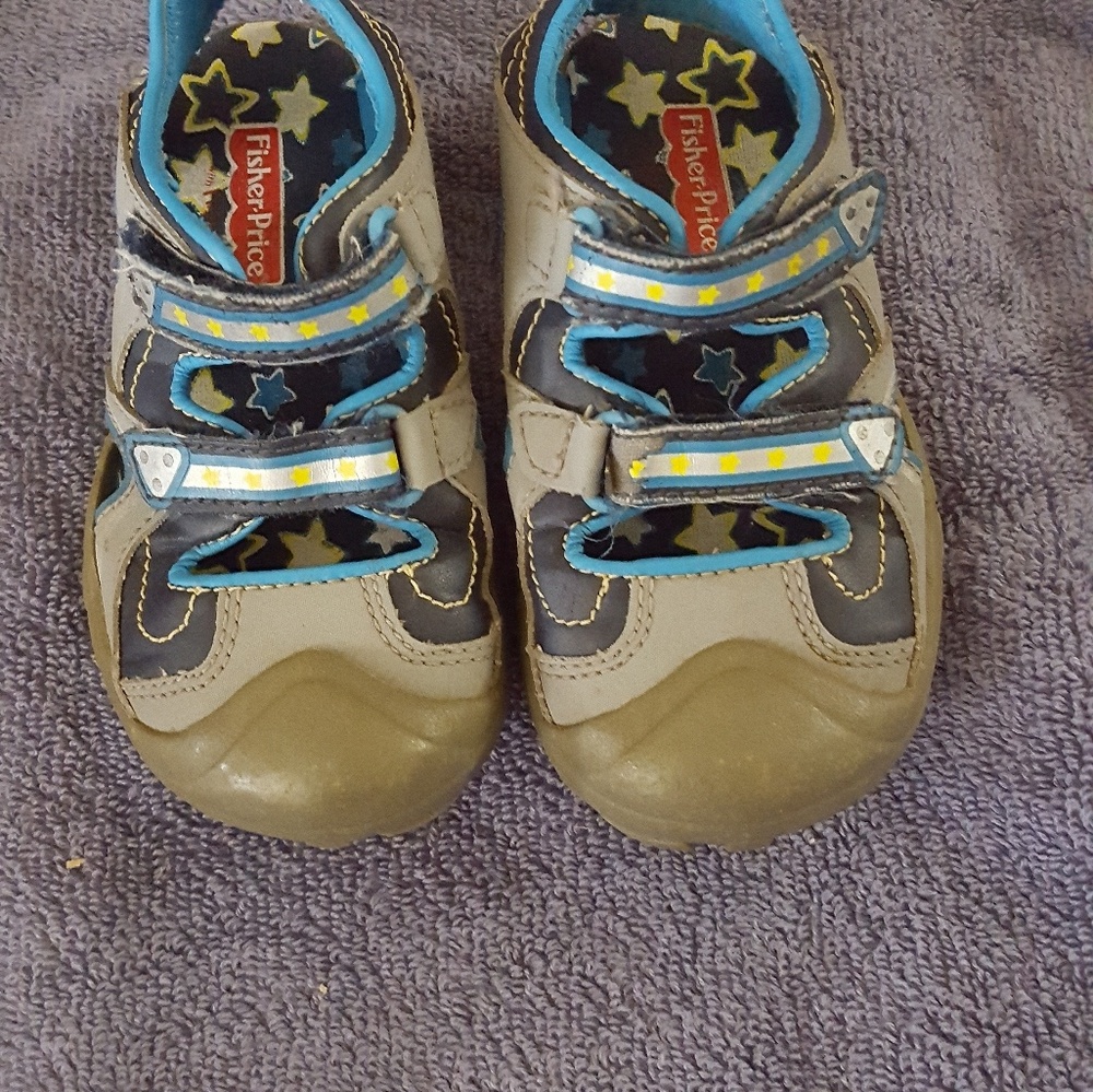 Fisher Price toddler sandals, boys size  8