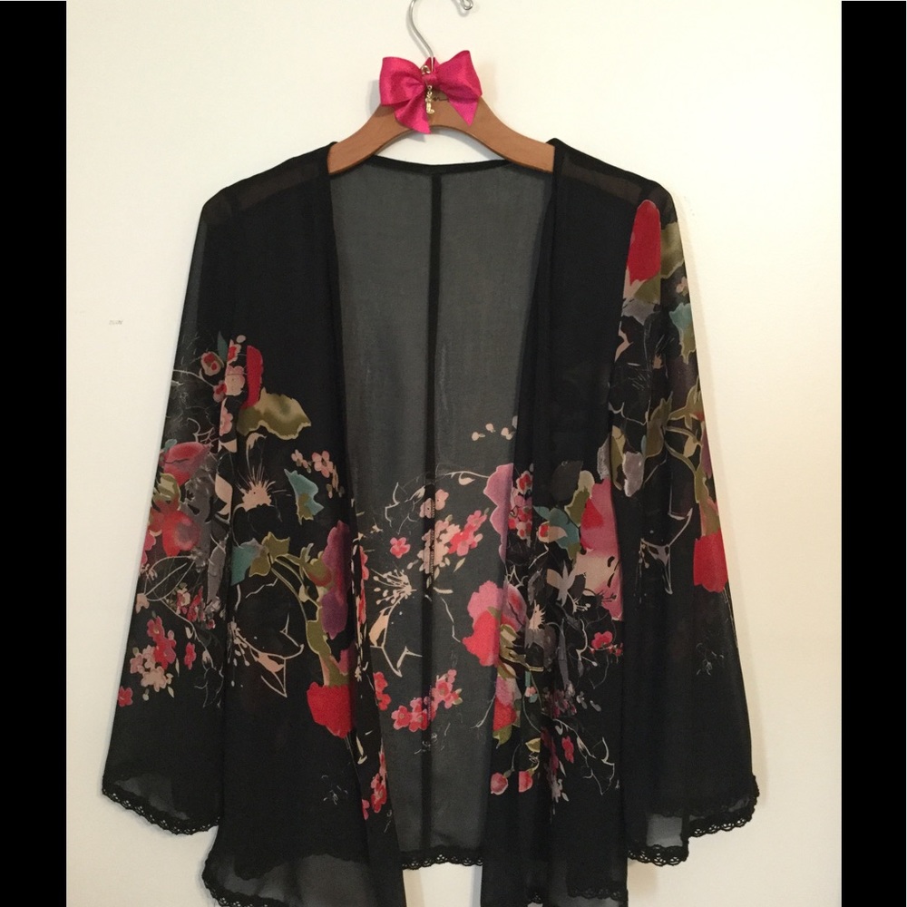 Jessica Simpson Floral/Black Sheer Kimono