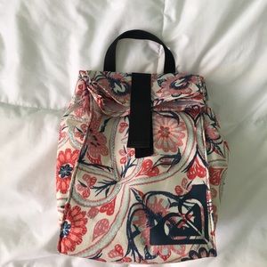 Roxy lunch box