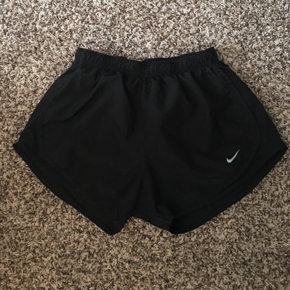 Nike Dry Tempo Core shorts