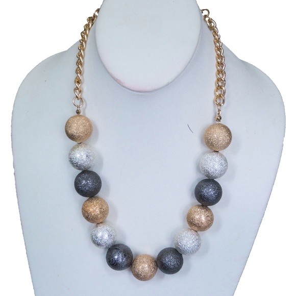 Hand Crafted Collection - Picture 2 of 5