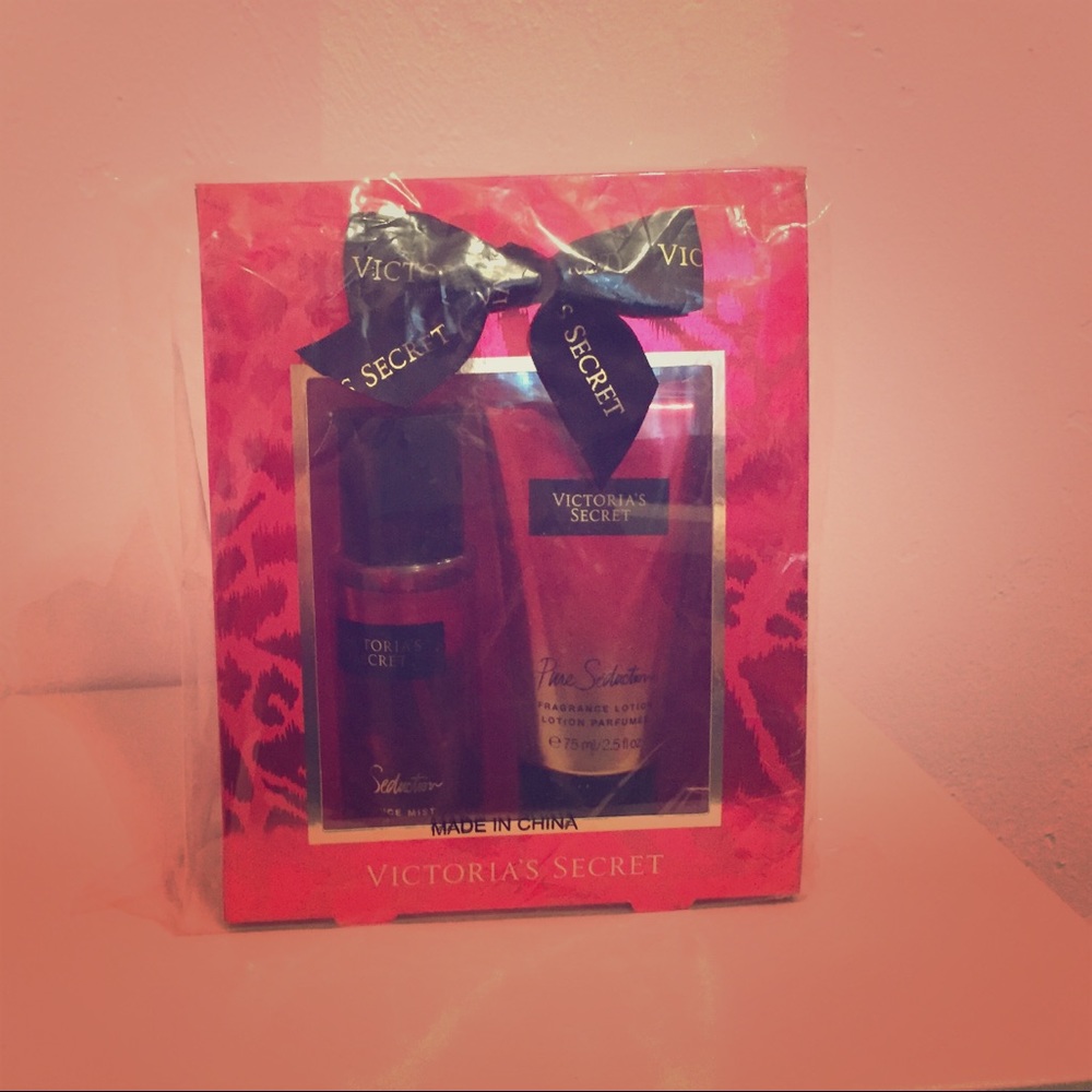 Pure seduction fragrance gift set