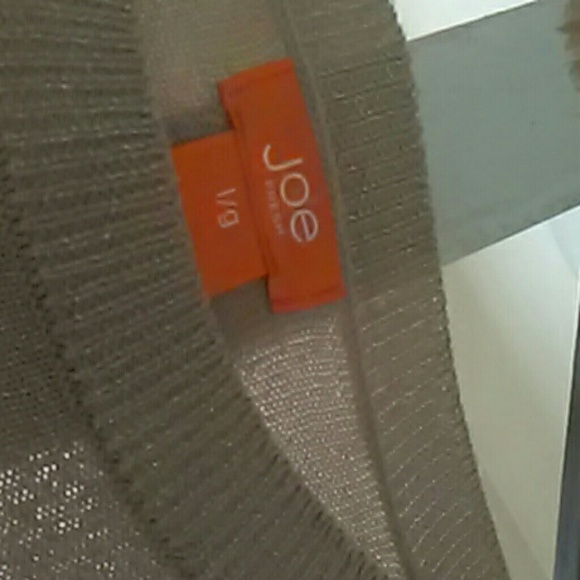 Gold long sleeve light sweater - Picture 2 of 3