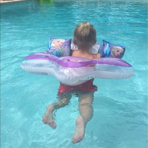 Meet your Posher, Lina